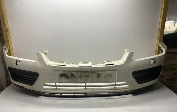 Ford Focus Front bumper 4M5117757