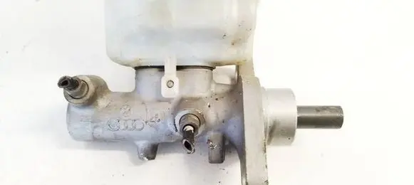 Audi Q7 4L Master brake cylinder 