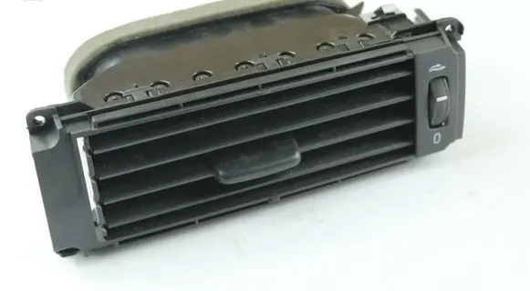 Volvo V70 Dash center air vent grill 30755179