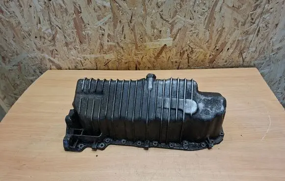 Volkswagen Transporter - Caravelle T4 Oil sump 074103601F