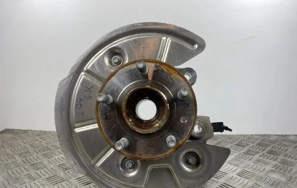 Jeep Grand Cherokee WL Rear wheel hub 68401942AB