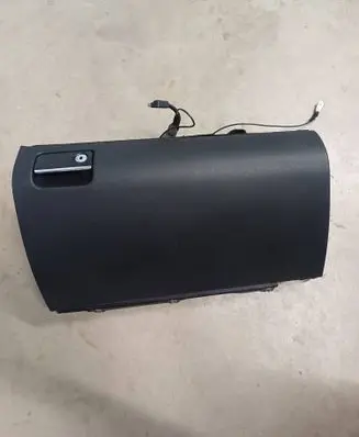 Mercedes-Benz GL X164 Glove box A1646800691 16876929 A1646890608