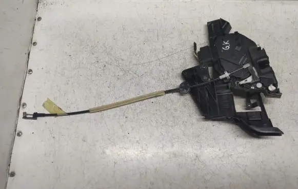 Ford Focus Rear door lock