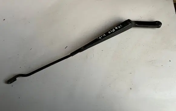 Ford Scorpio Front wiper blade arm 87GG17526B1A