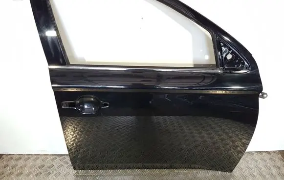 Mitsubishi Outlander Front door 5700B860