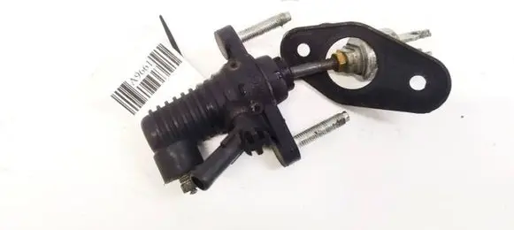 Toyota RAV 4 (XA30) Clutch master cylinder