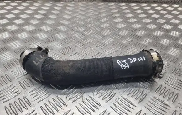 Audi A4 S4 B7 8E 8H Intercooler hose/pipe 