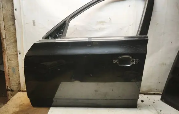 BMW X3 E83 Front door 