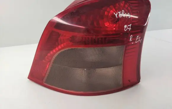 Toyota Yaris Rear/tail lights