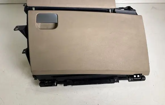 Land Rover Discovery 4 - LR4 Glove box FFB000282
