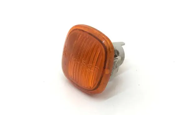 Front fender indicator light