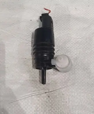 BMW X5 F15 Windscreen/windshield washer pump 7388349 7338349 10906M170824