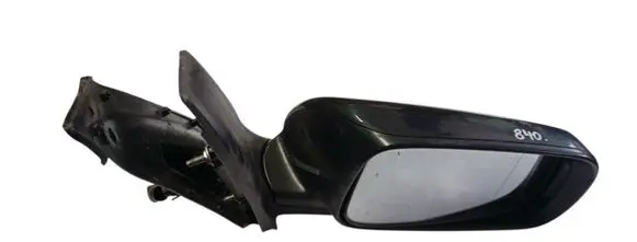 Toyota Corolla E120 E130 Front door electric wing mirror E4012227