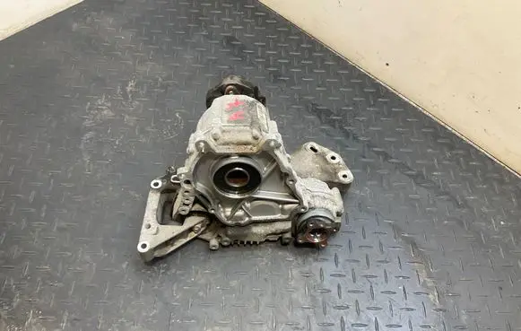 BMW 4 F36 Gran coupe Gearbox transfer box case 8643150