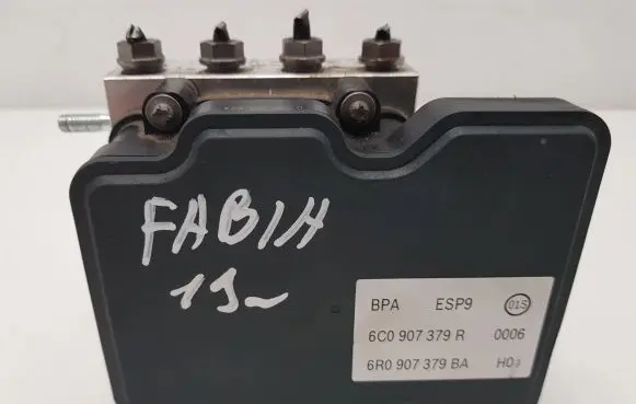 Skoda Fabia Mk3 (NJ) ABS Pump 6C0614517R 6C0907379R 6R0907379BA