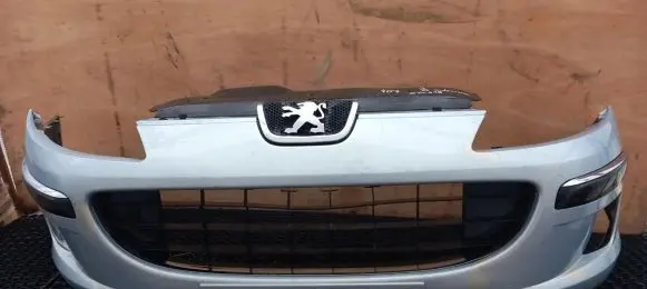Peugeot 407 Front bumper