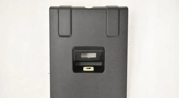 Tesla Model S Tailgate opening switch 1008969-00-B