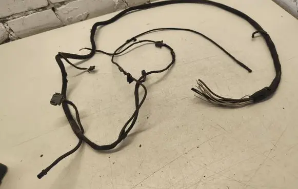 Volkswagen Transporter - Caravelle T4 Tailgate/trunk wiring harness 