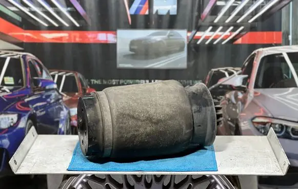 Mercedes-Benz GLE AMG (W166 - C292) Rear air suspension bag/shock absorber 