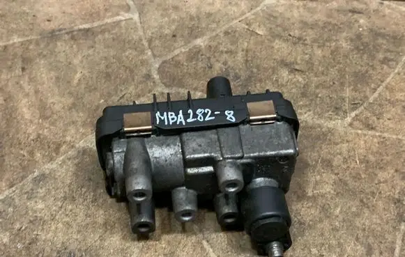 BMW 3 E90 E91 Turbo system vacuum part 49335 4933519400