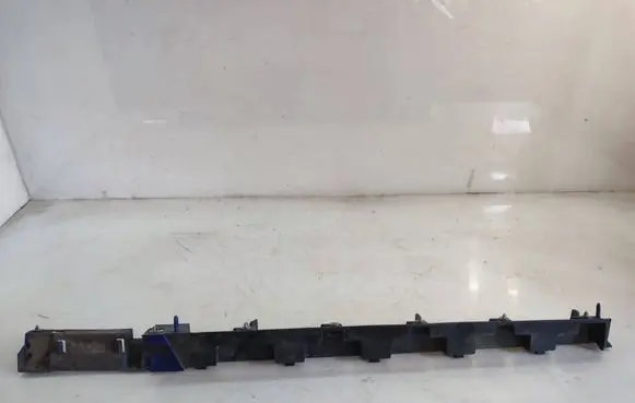 Jaguar XE Sill supporting ledge C8C9AT8403