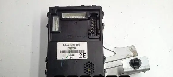 Suzuki Grand Vitara I Engine control unit/module 36770-65J40