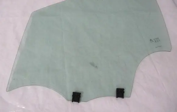 Citroen C3 Front windscreen/windshield window 