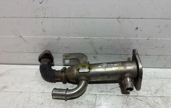 Volvo S60 EGR valve cooler 8653691 993062H H44GA
