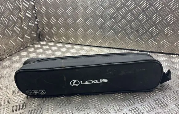 Lexus RX 450H First aid kit
