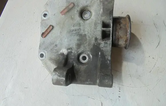 Jaguar XK8 - XKR Generator/alternator bracket NCA8300AA