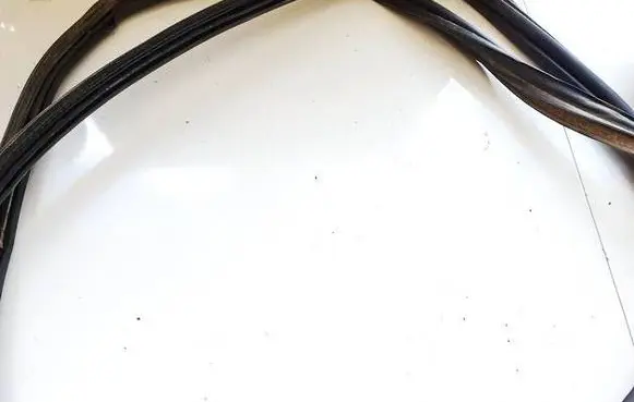Opel Zafira B Trunk rubber seal (body)