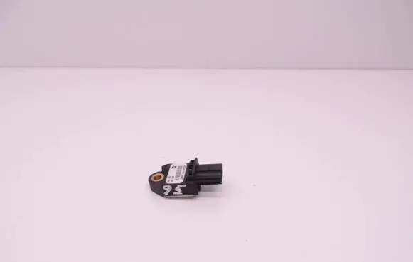 Lexus IS 220D-250-350 Airbag deployment crash/impact sensor 898310P020 8983122020 D95