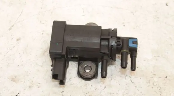 Citroen C5 Turbo solenoid valve 9808206880