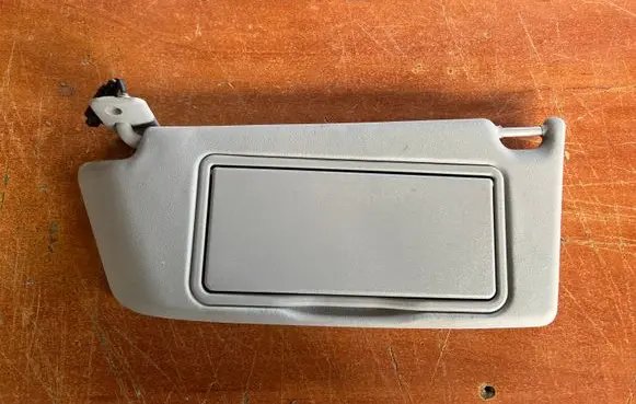 Sun visor