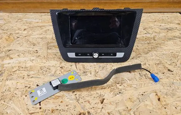 MG ZS Radio/CD/DVD/GPS head unit 10254258