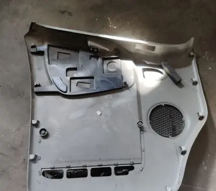 Opel Vivaro Front door card panel trim 7700313075
