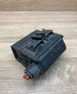 Opel Vectra B Fuse box set 90583465