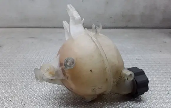 Peugeot 1007 Coolant expansion tank/reservoir 9680163780