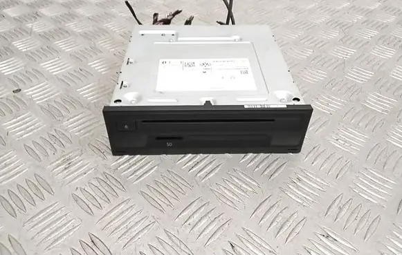 Volkswagen Golf VII CD/DVD changer 3Q0035824C