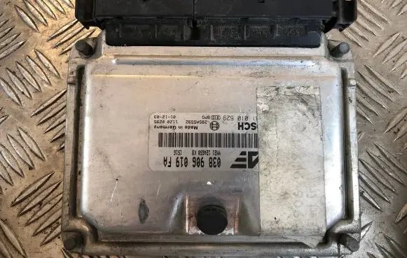 Ford Galaxy Engine control unit/module 038906019FA 28SA5592 081010629