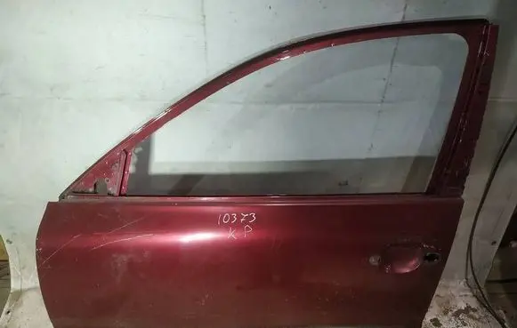 Volkswagen PASSAT B5 Front door raudonos