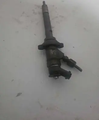Ford Focus Fuel injector 0445110353