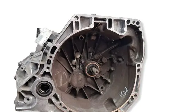 Nissan Qashqai Manual 6 speed gearbox 320104EA0C 197860 B197860