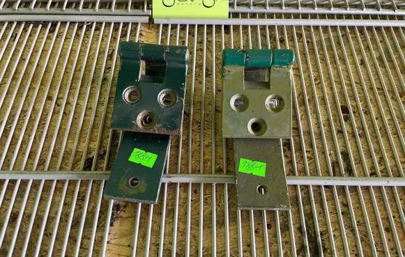 Mercedes-Benz G W460 Engine bonnet/hood hinges A4608800228 4608800228