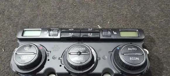 Volkswagen PASSAT B6 Climate control unit 3C0907044AH
