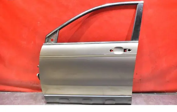Honda CR-V Front door 