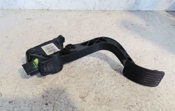 Citroen C4 I Picasso Accelerator throttle pedal 0280755167
