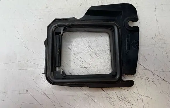 BMW 7 E65 E66 Cabin air micro filter frame (part) 8386178