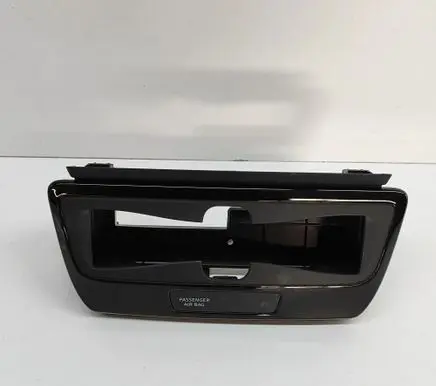 Nissan Leaf II (ZE1) Dashboard glove box trim 684P35SH0B 684125SH0B