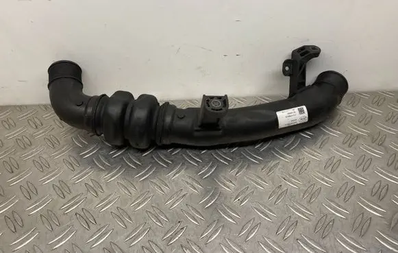 Ford Mondeo MK V Intercooler hose/pipe ds736c646dj